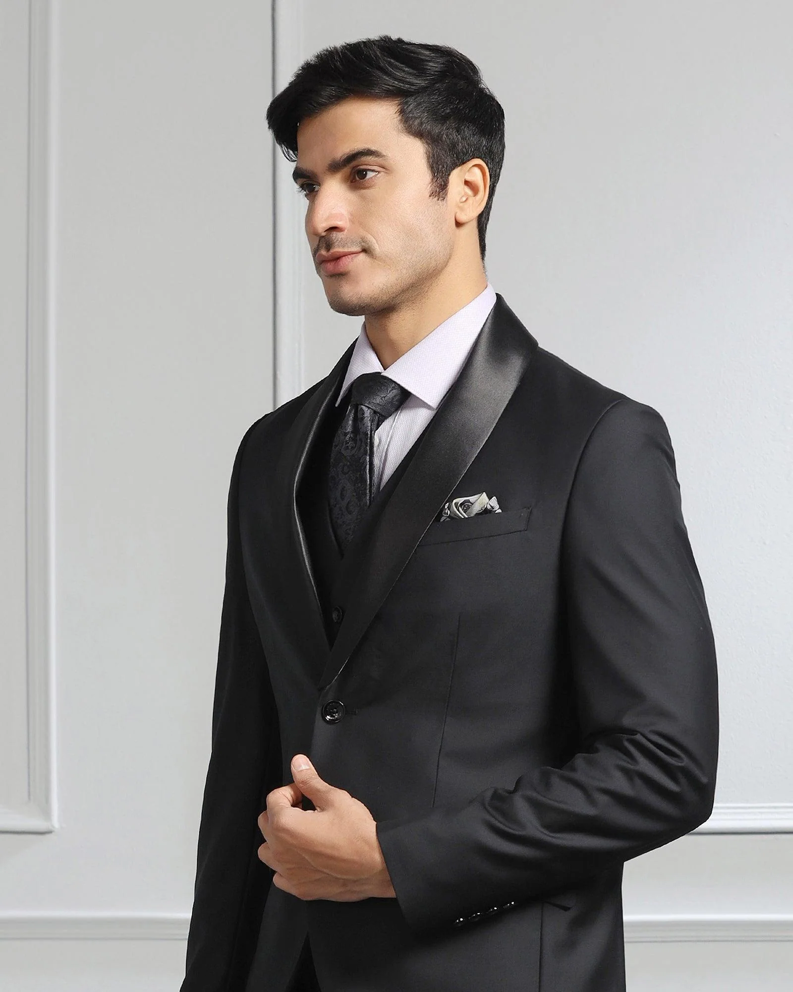 Luxe Three Piece Black Solid Formal Suit - Meriner - Image 4