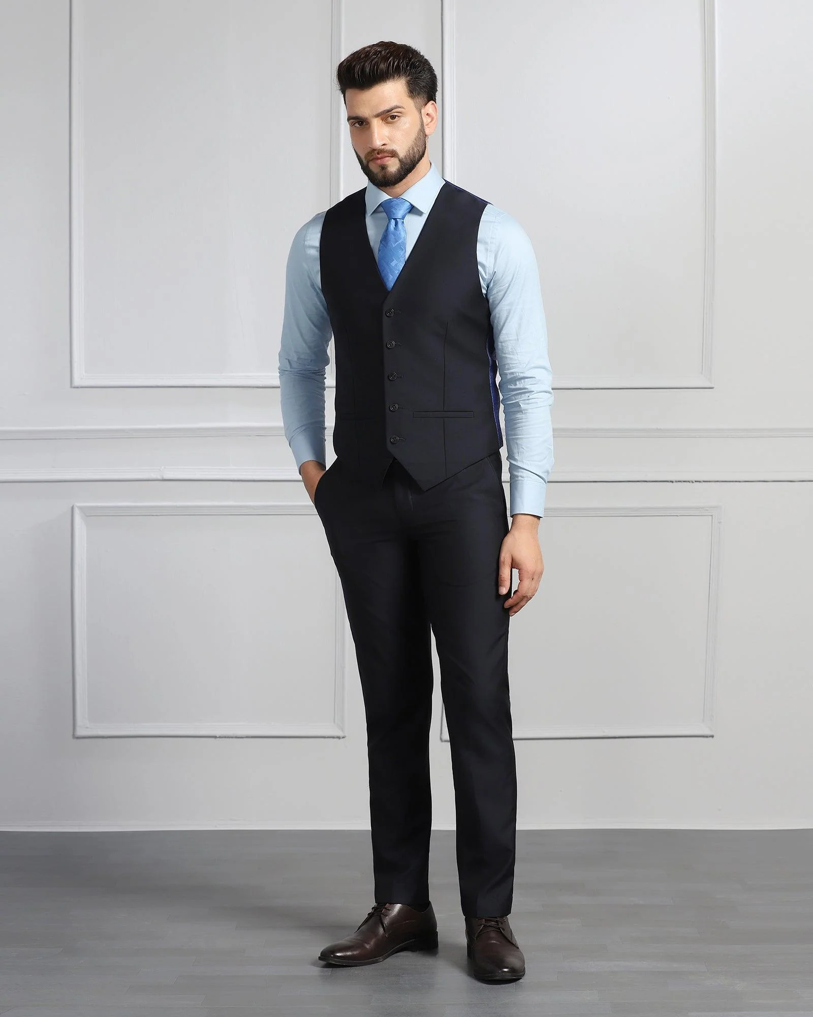 Luxe Three Piece Navy Solid Formal Suit - Meriner - Image 5