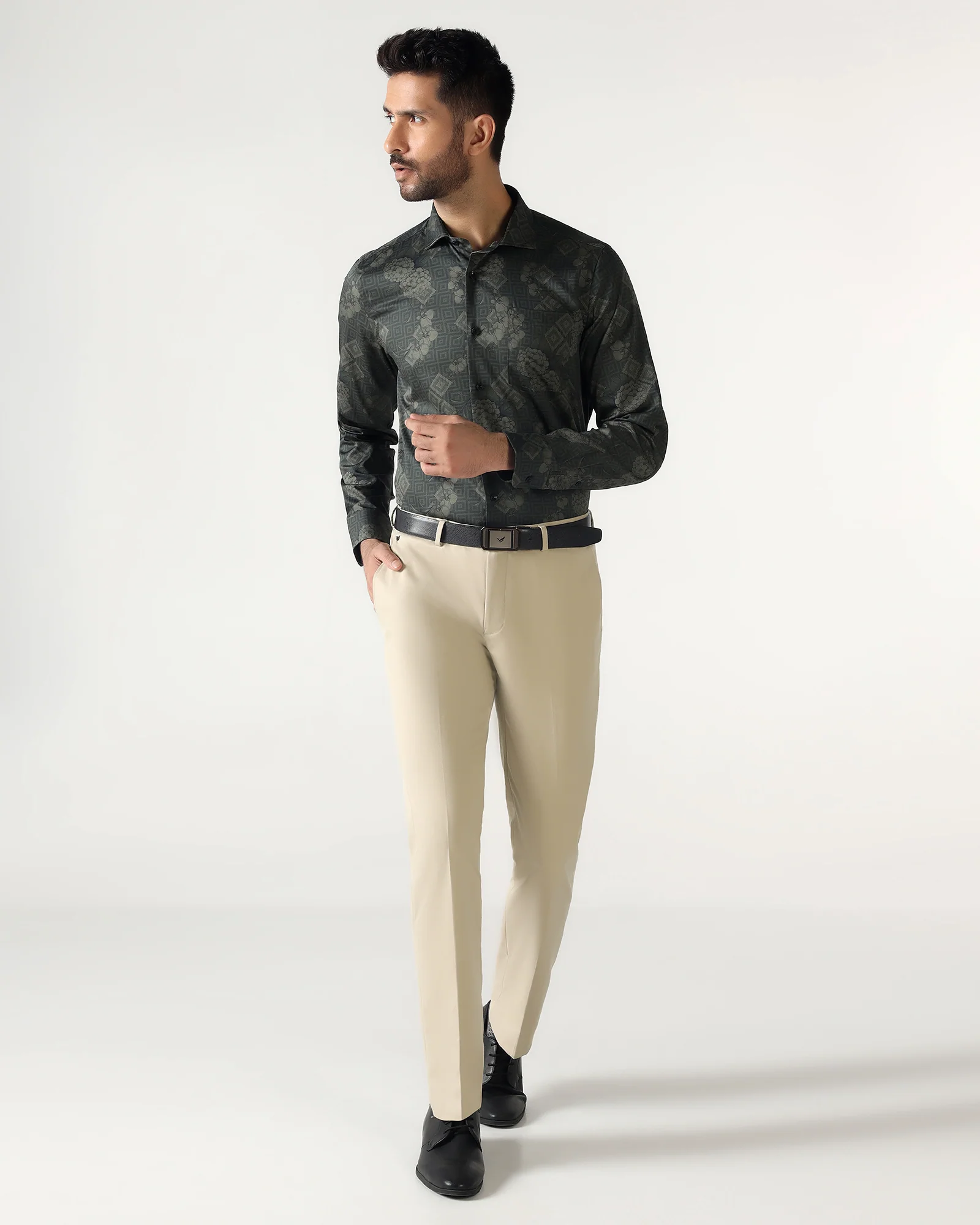Beige Solid Trouser - Roku