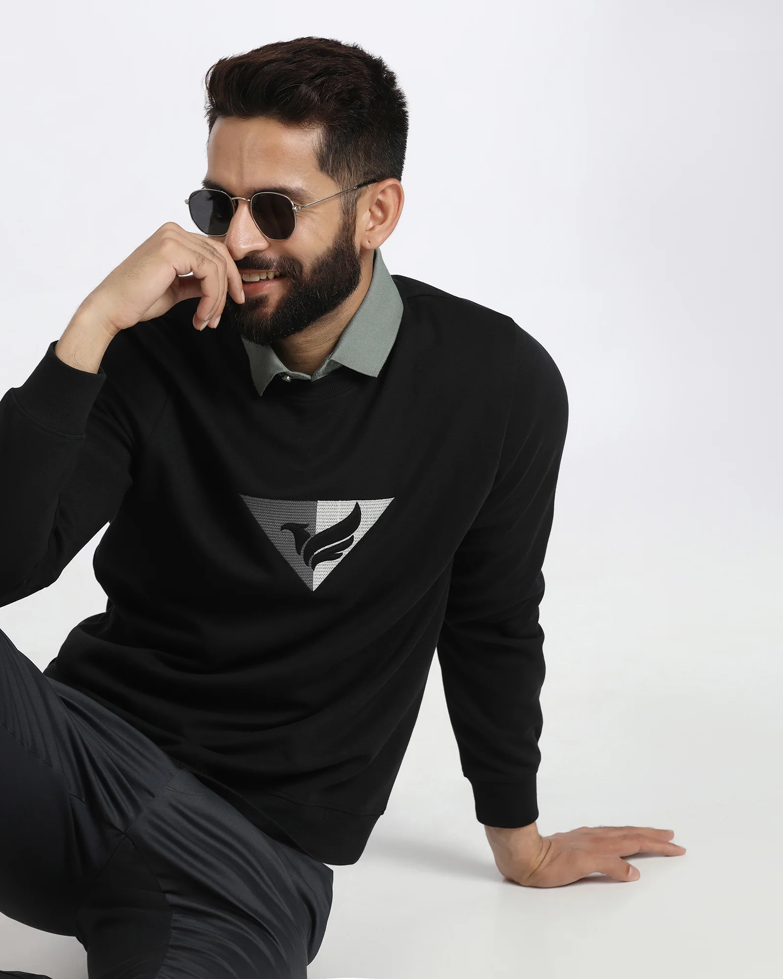 Black Crew Neck Solid Sweatshirt - Bling - Image 7