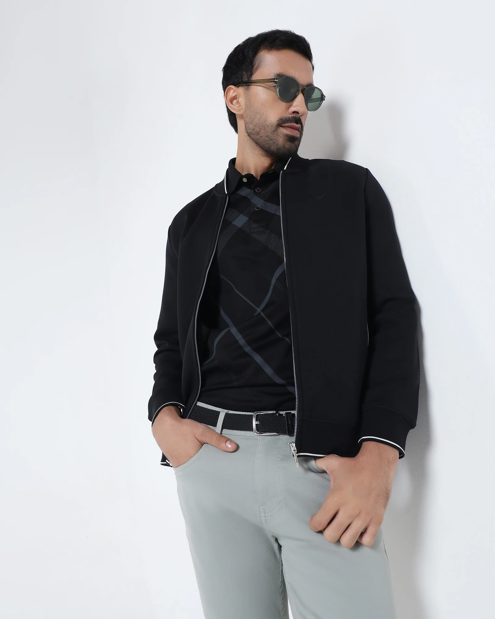 Black Hoodie Solid Sweatshirt - Morgo - Image 6