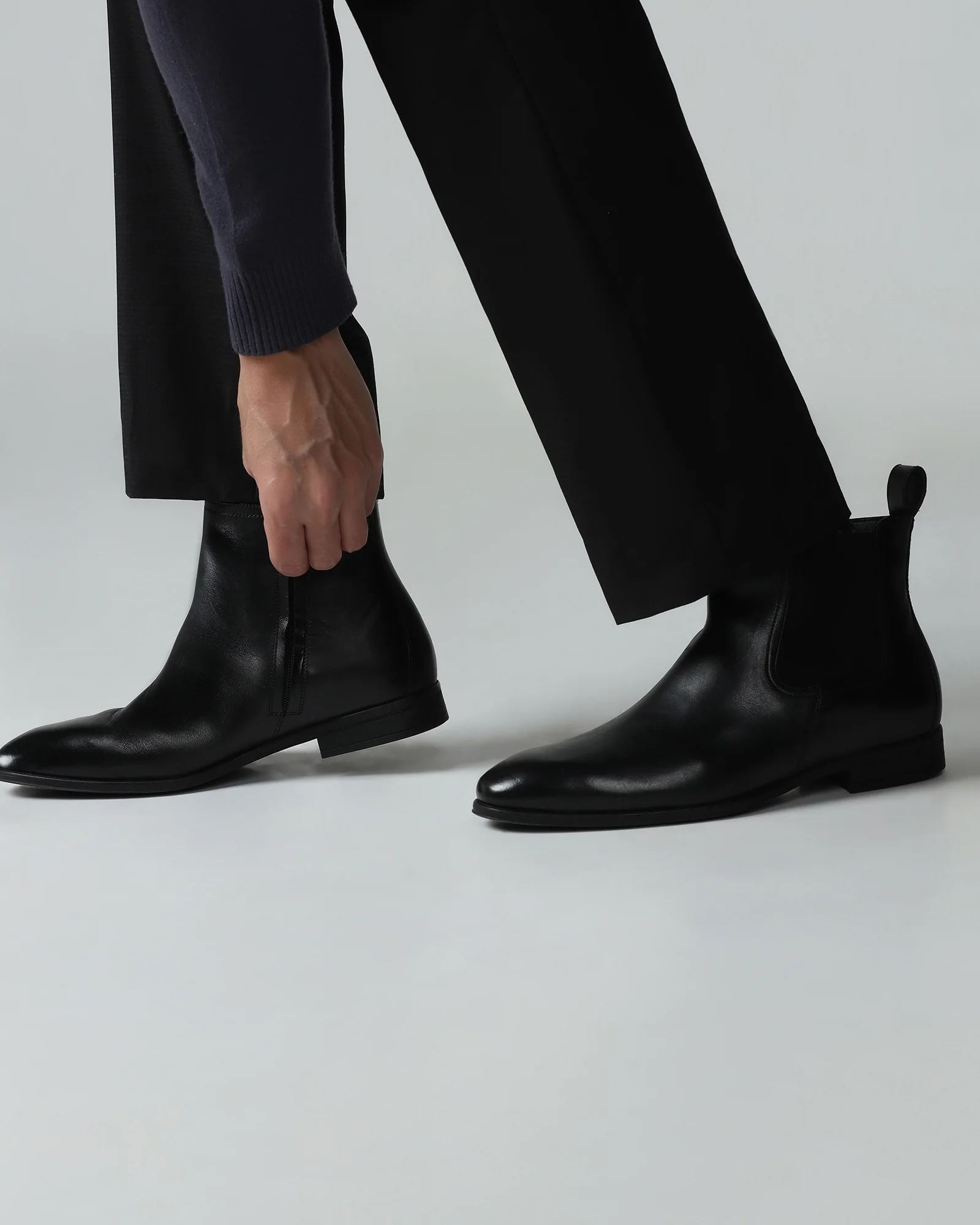 Black Leather Boots With Zipper - Wrayy - Image 8