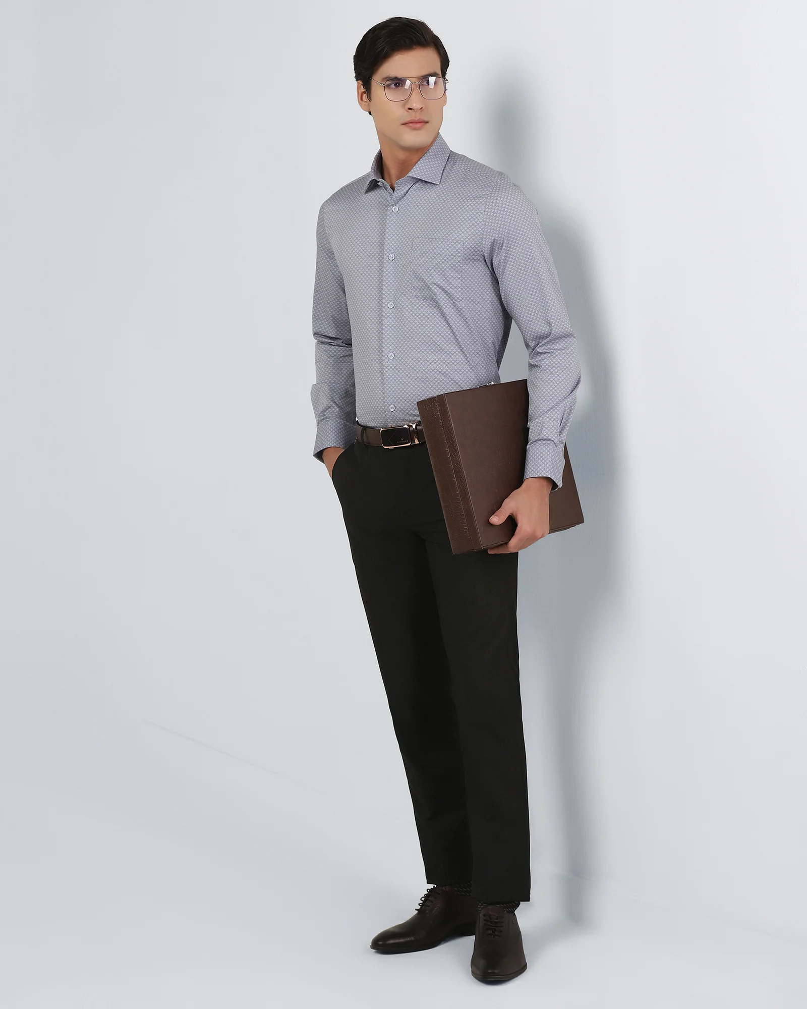 Black Solid Trouser - Luis - Image 7