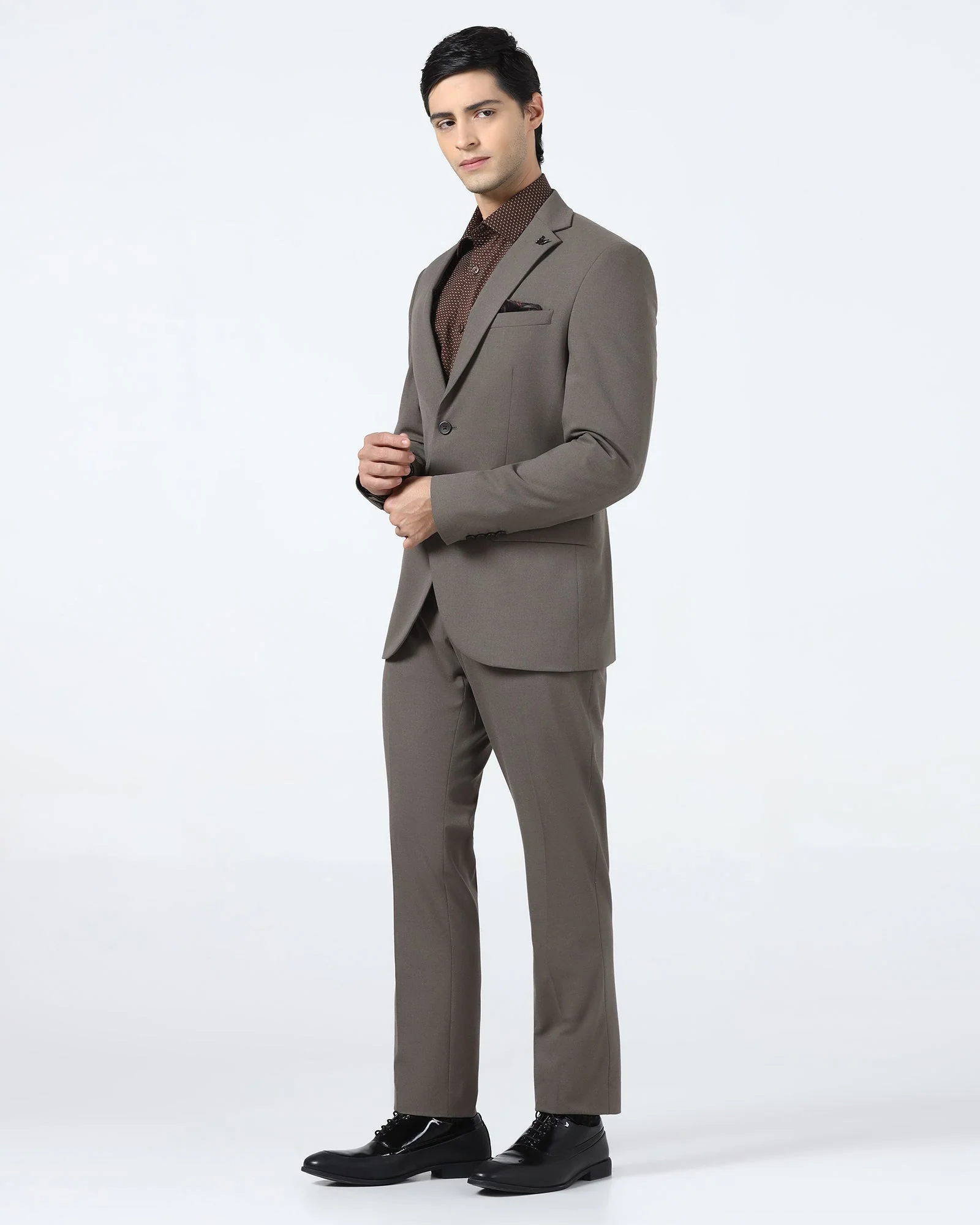 Brown Two Piece Solid Suit - Hedra - Image 4