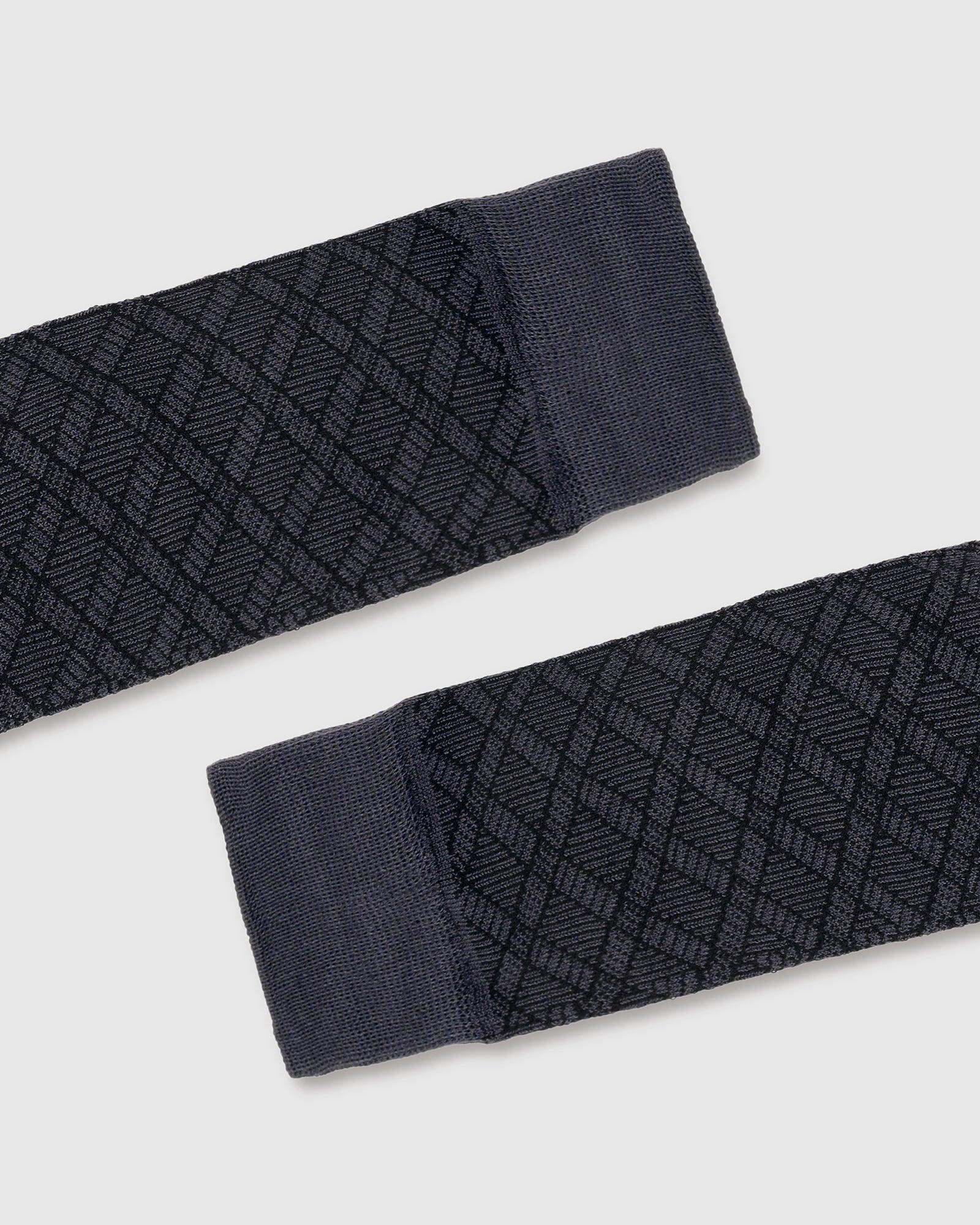 Cotton Dark Grey Knitted Socks - Saffron - Image 4