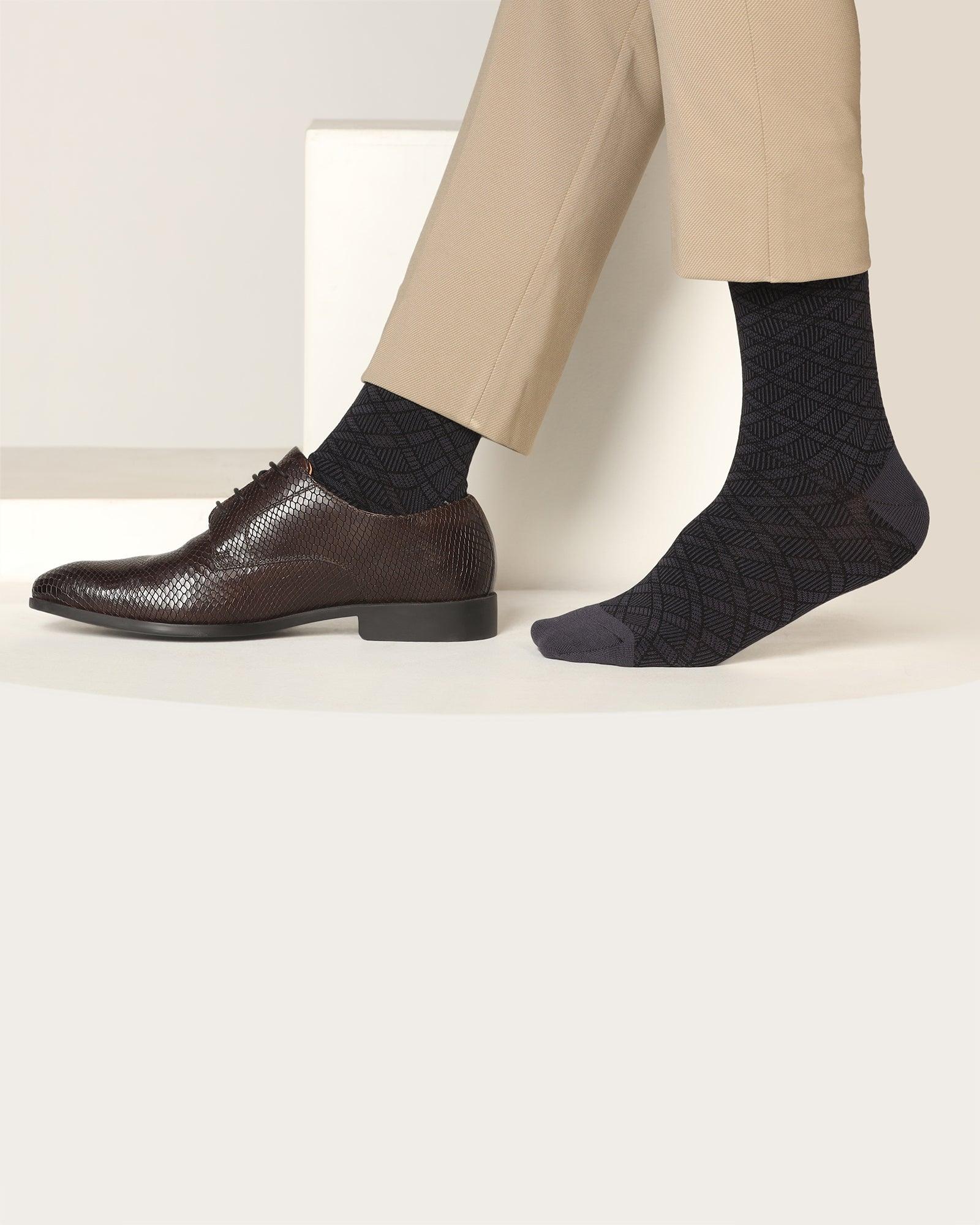 Cotton Dark Grey Knitted Socks - Saffron - Image 5