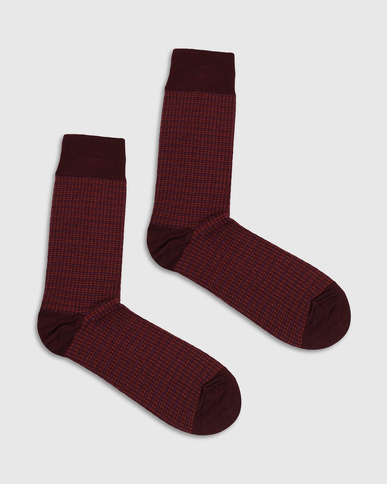 Cotton Maroon Knitted Socks - Tauro - Image 3