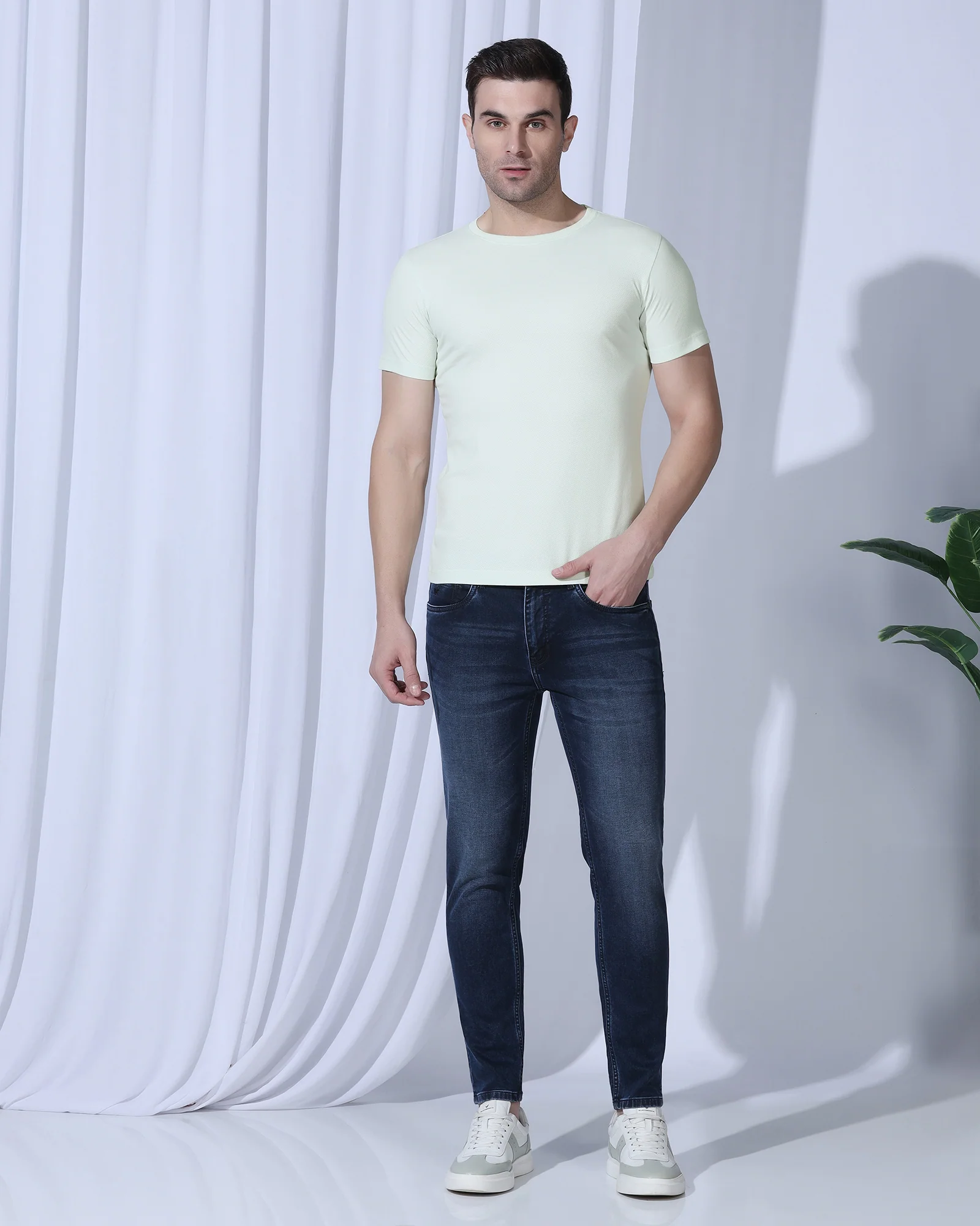 Crew Neck Mint Textured T-Shirt - Corn - Image 3