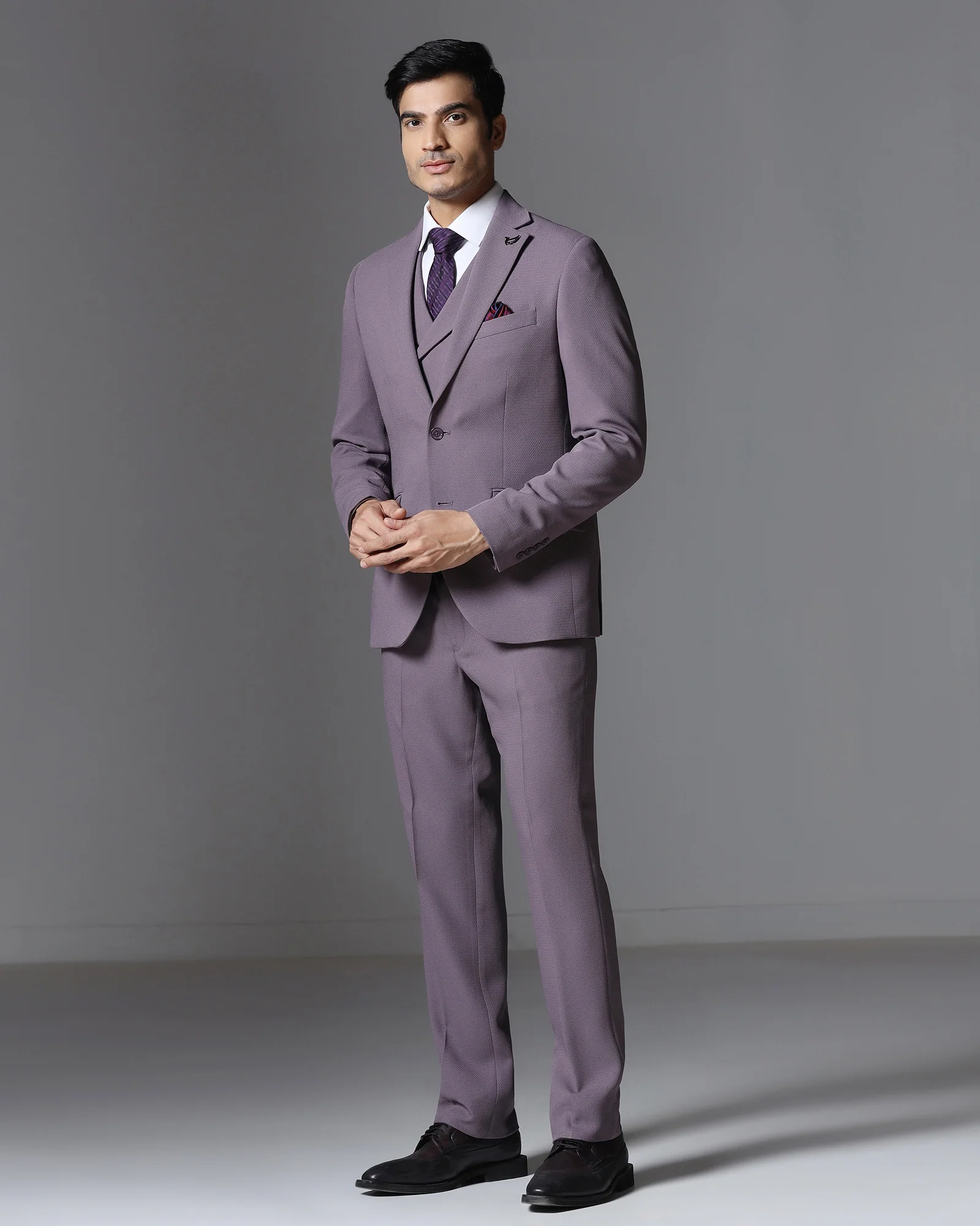 Dusty Pink Three Piece Textured Suit - Gioni - Image 3