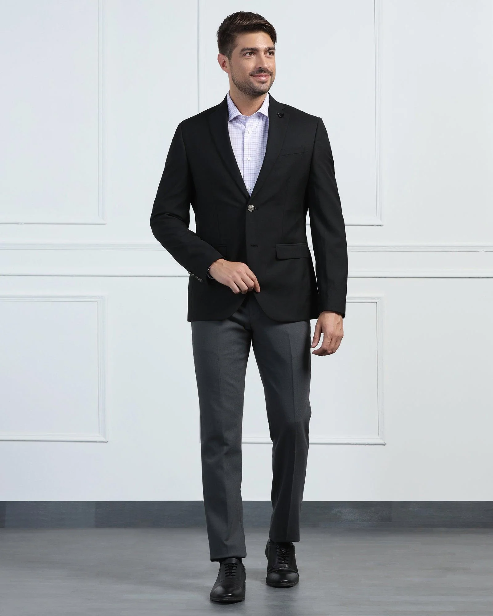 Formal Black Textured Blazer - Pajero - Image 3