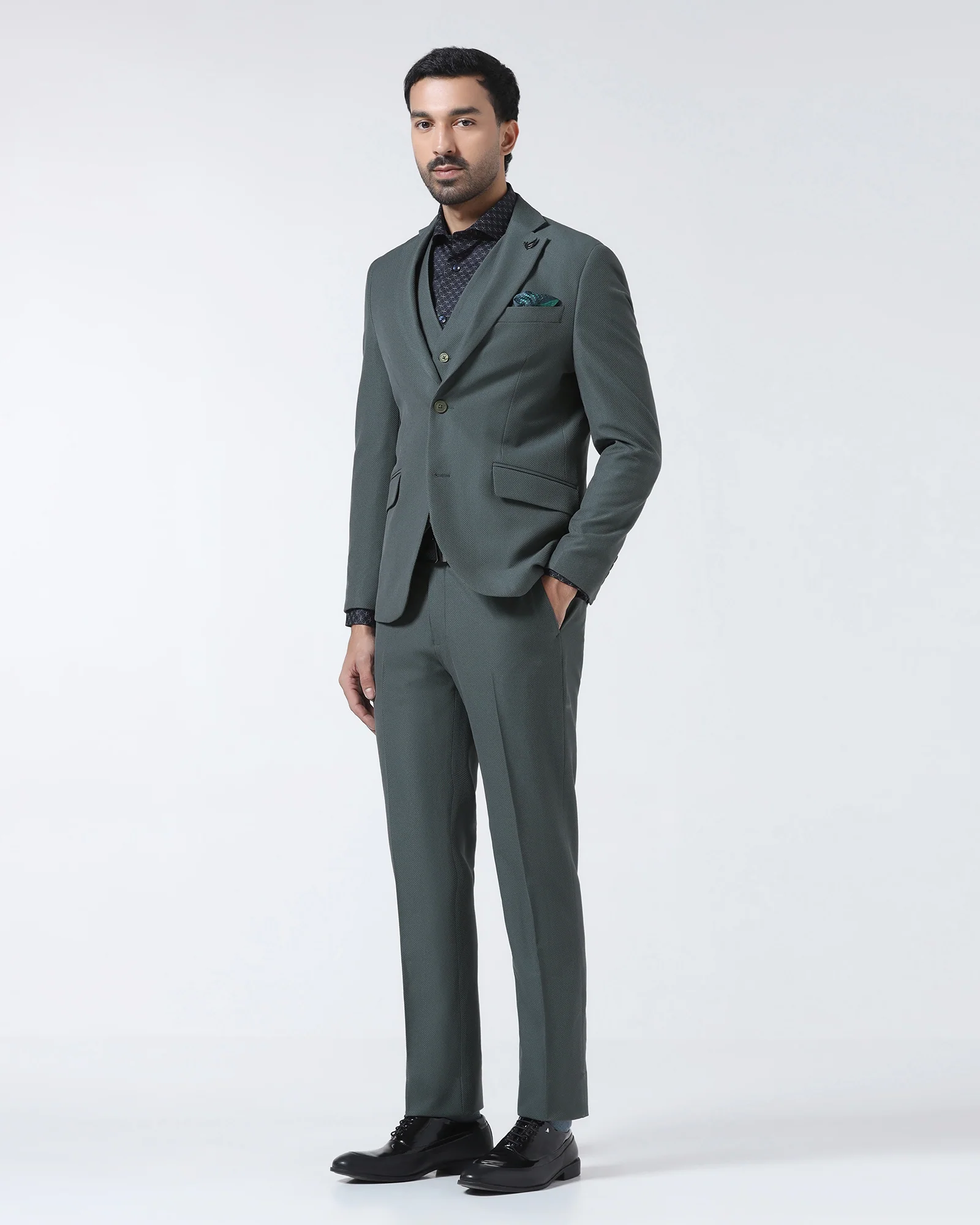 Green Three Piece Textured Suit - Zeny - Image 3
