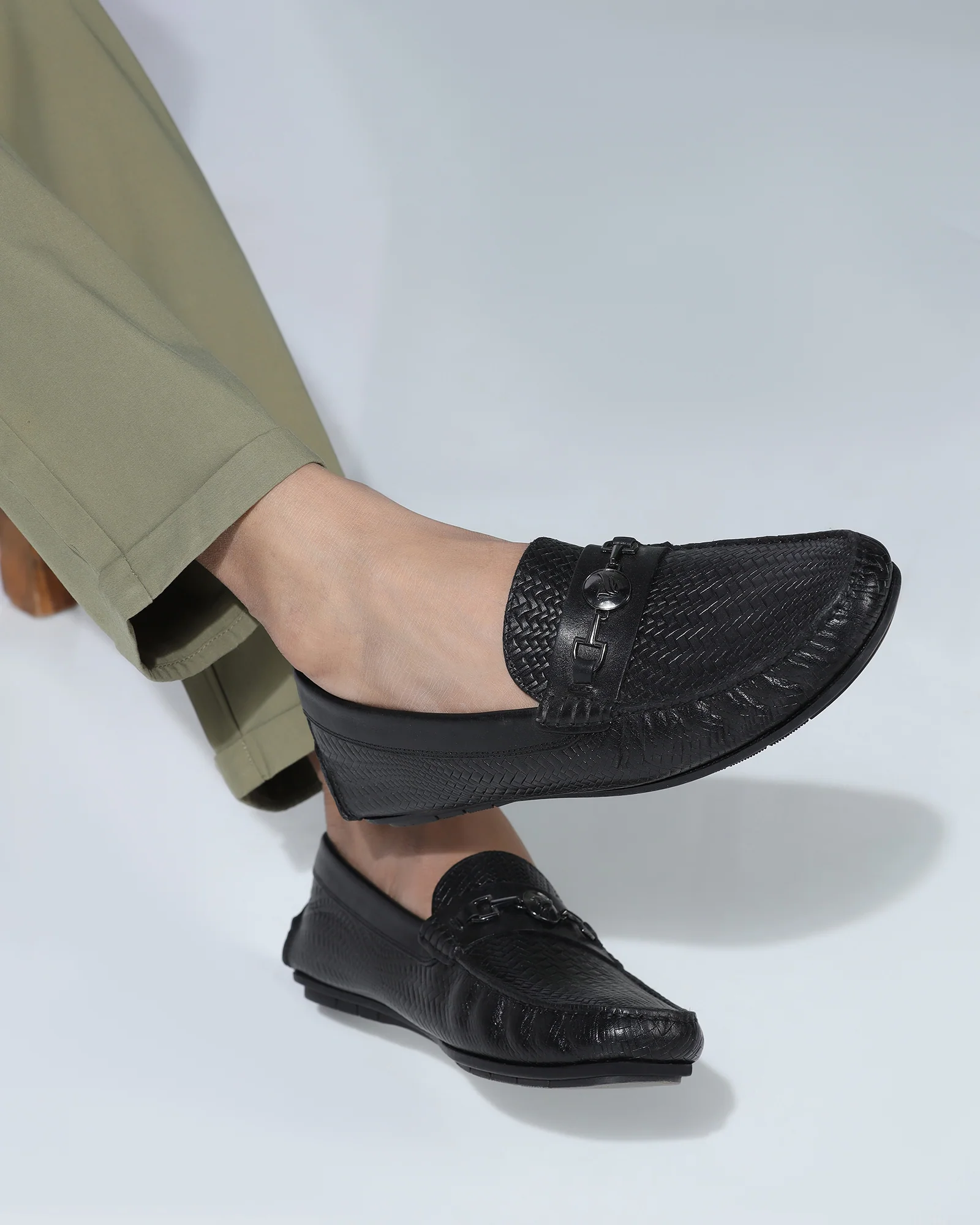 Leather Casual Black Textured Loafers Shoes - Thread - Image 9