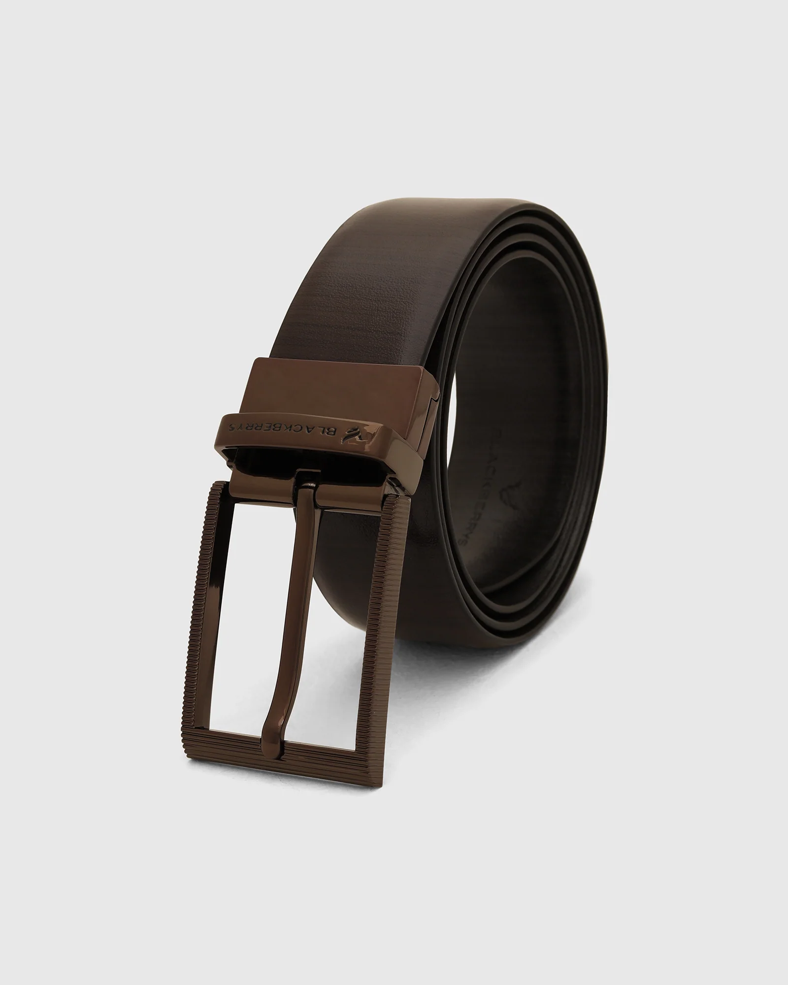 Leather Reversible Black & Tan Textured Belt - Vallen - Image 4