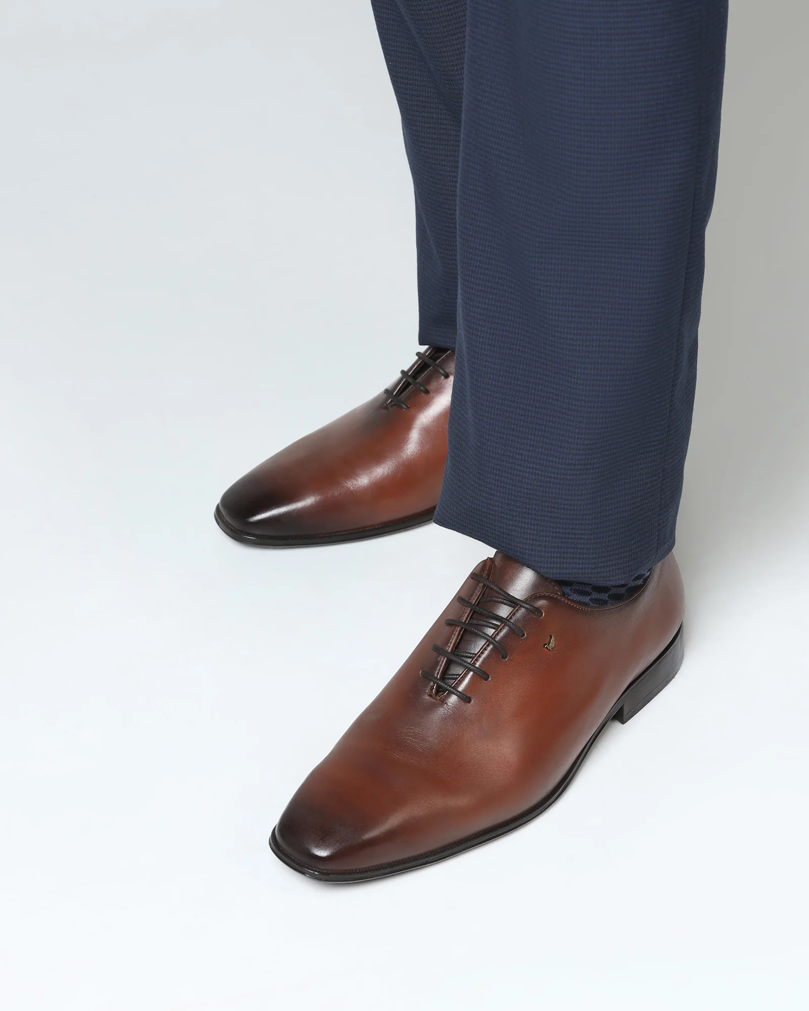 Leather Tan Burgundy Solid Shoes - Von - Image 9