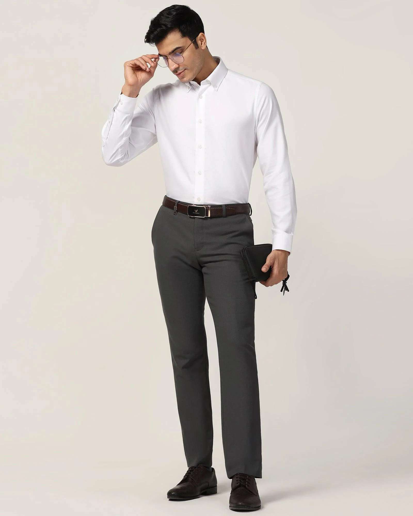 Luxe Slim Comfort B-95 Formal Olive Textured Trouser - Bugati - Image 7