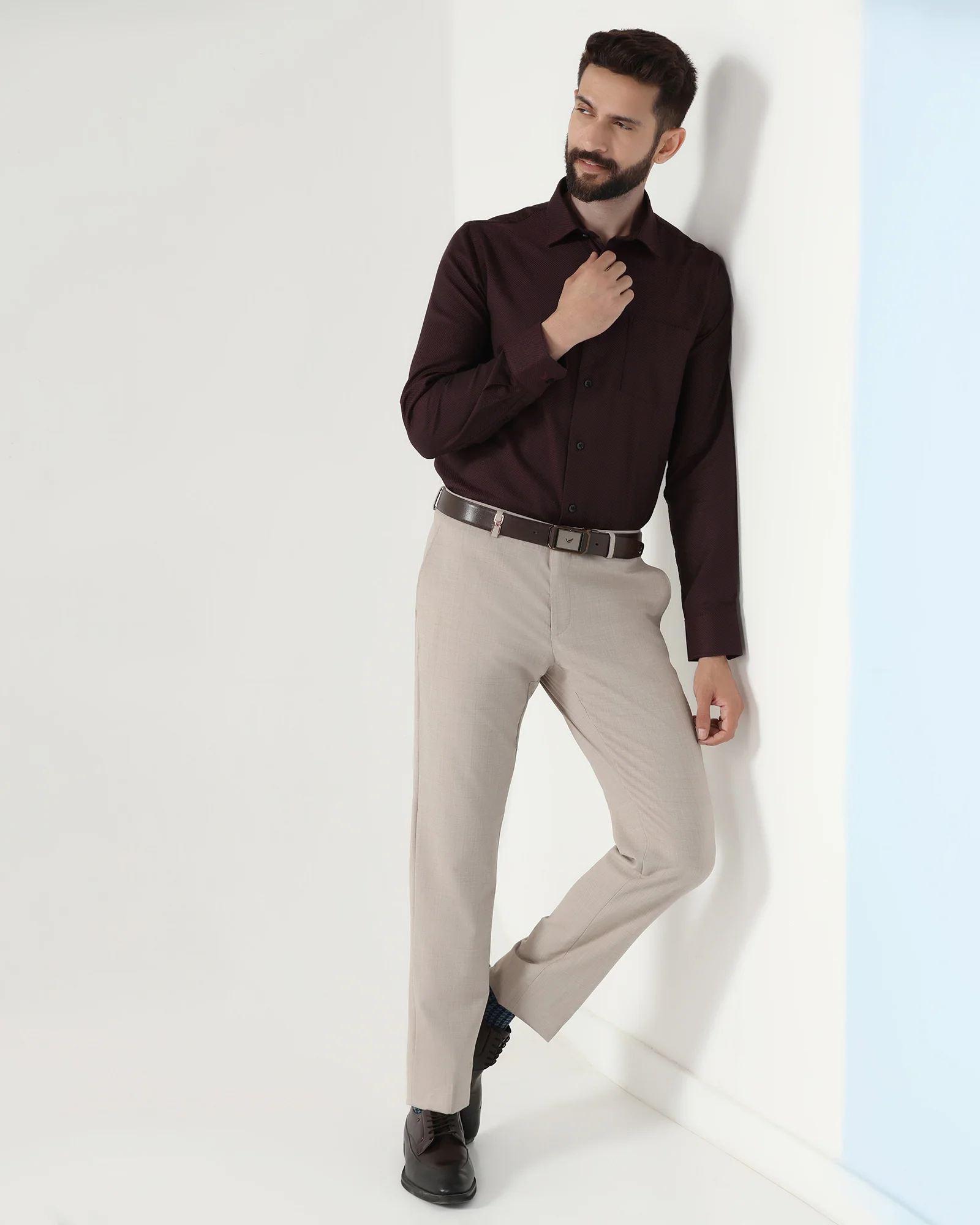 Maroon Textured Shirt - Weapon - Image 7