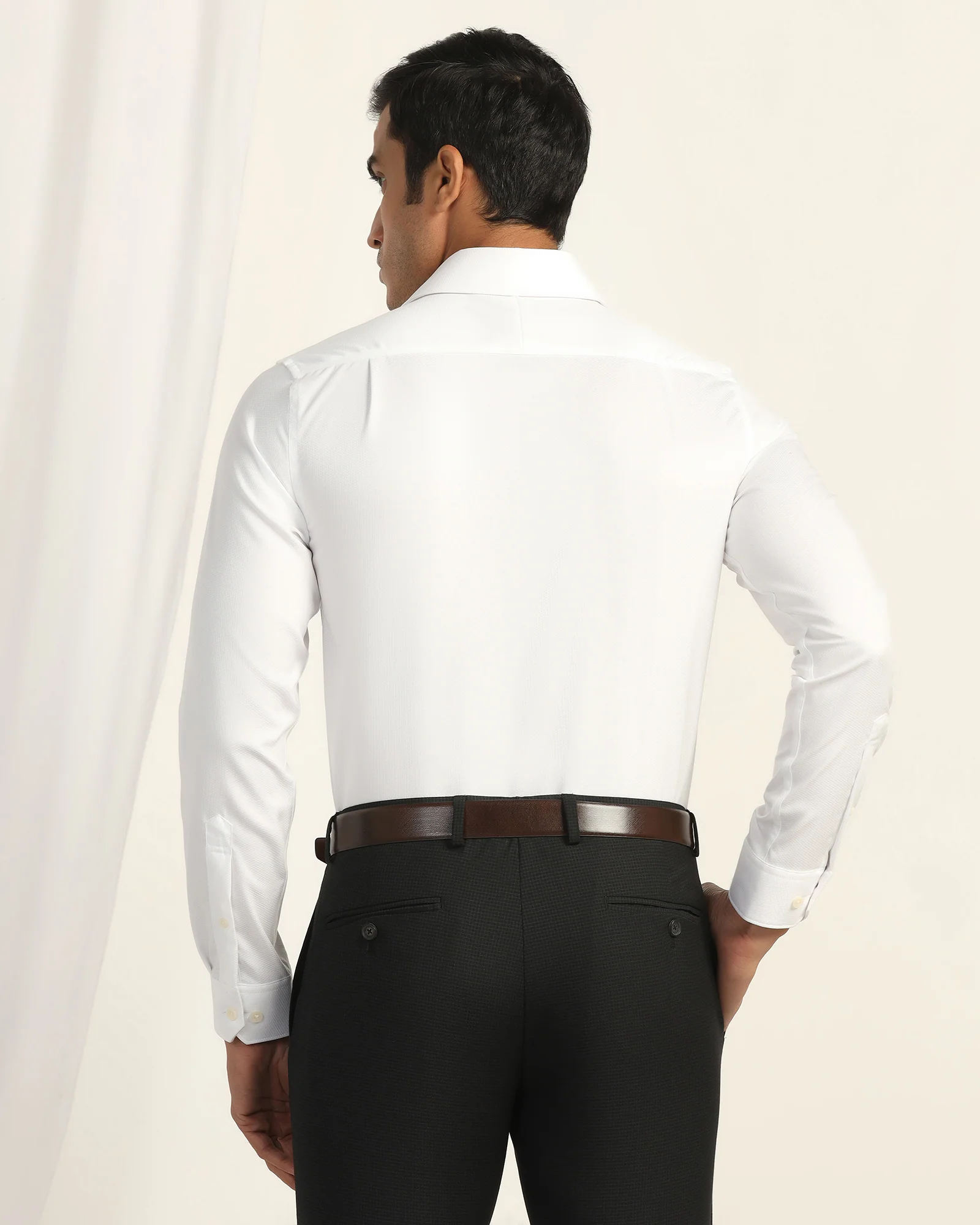 Non Iron Formal White Solid Shirt - P31 - Image 2