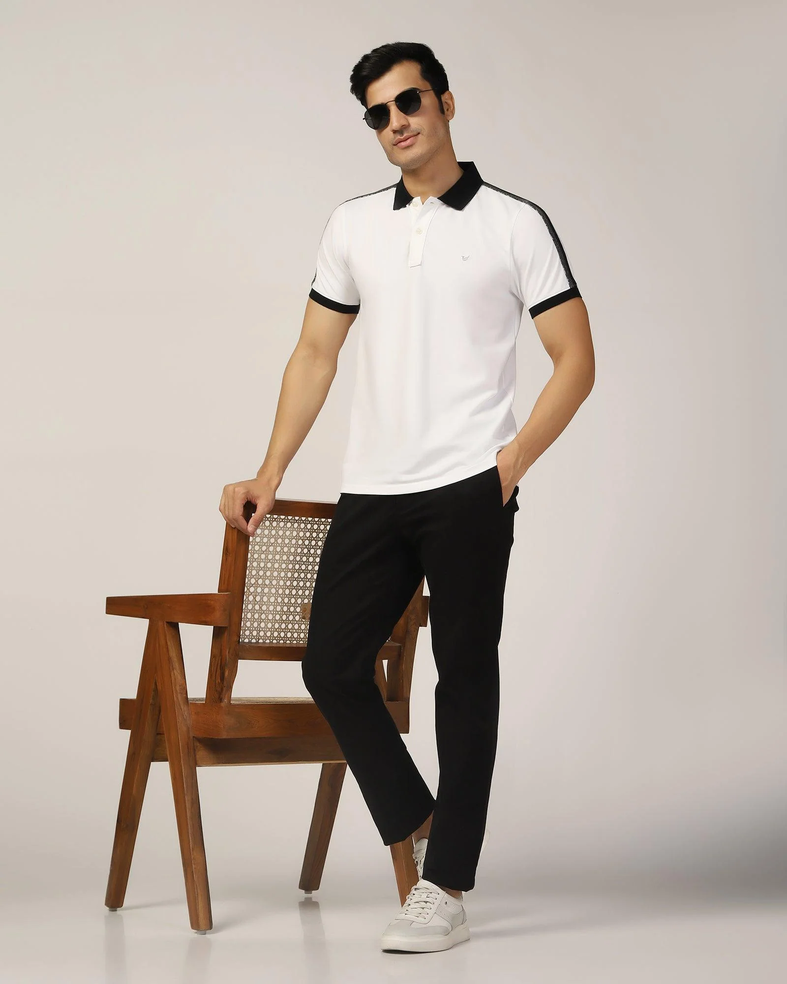 Polo White Solid T-Shirt - Houten - Image 3
