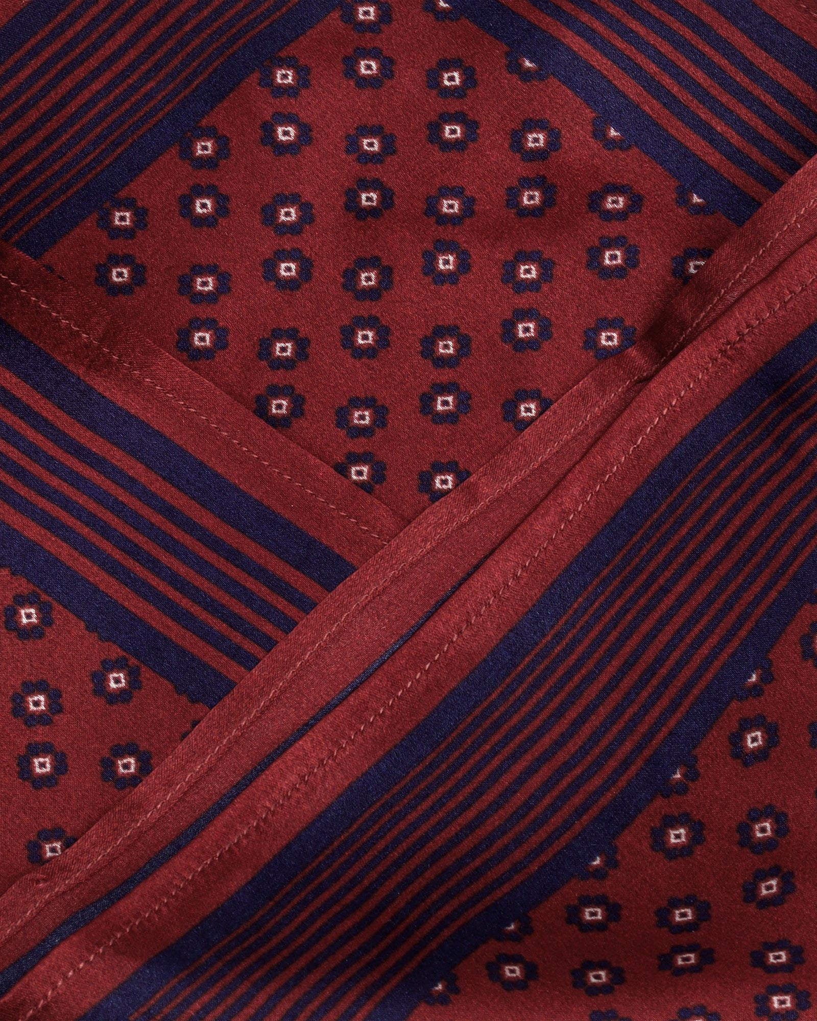 Red Printed Pocket Square - Warren - Image 4