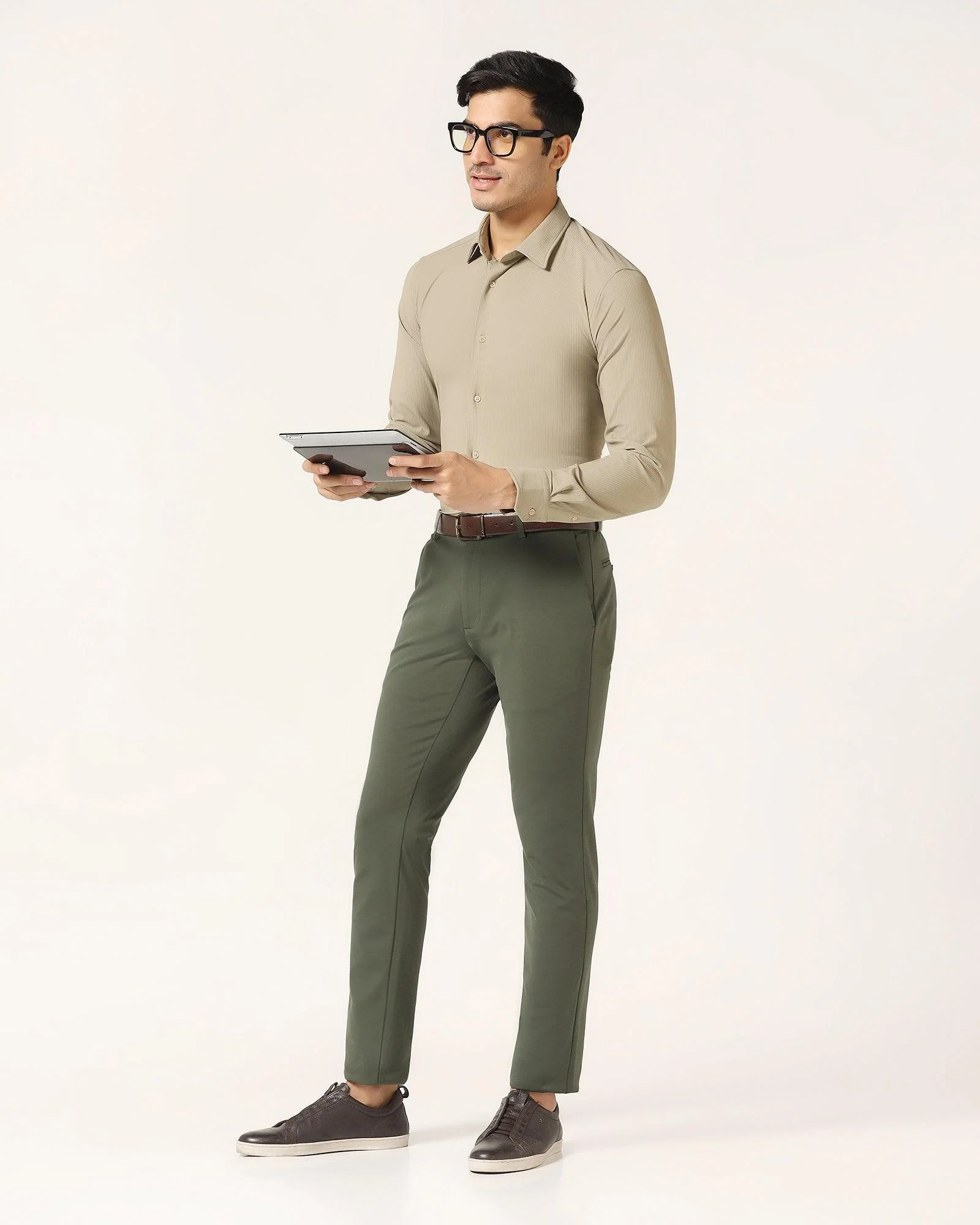 TechPro Slim Fit B-91 Casual Dark Olive Solid Khakis - Ziea - Image 7