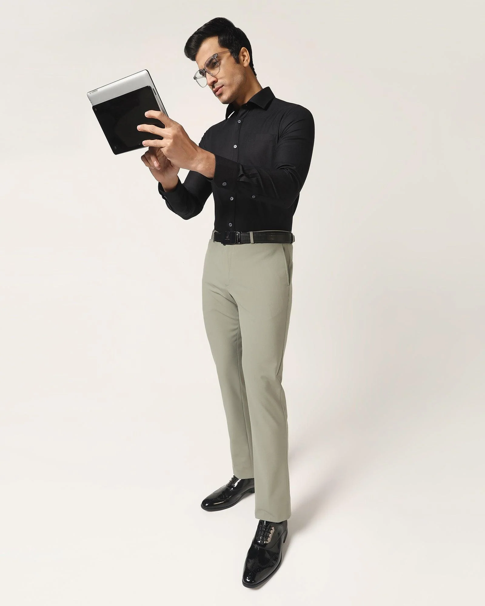 Slim Fit B-91 Formal Olive Solid Trouser - Davidson - Image 6
