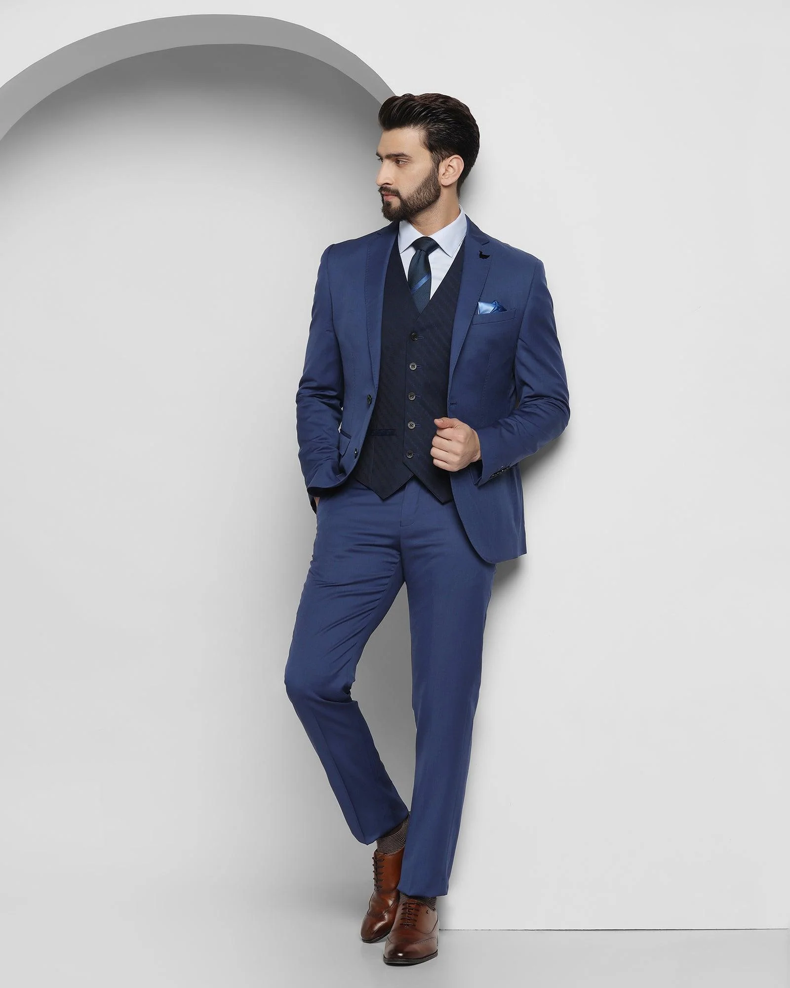 Luxe Three Piece Blue Solid Formal Suit - Cyprus - Image 9