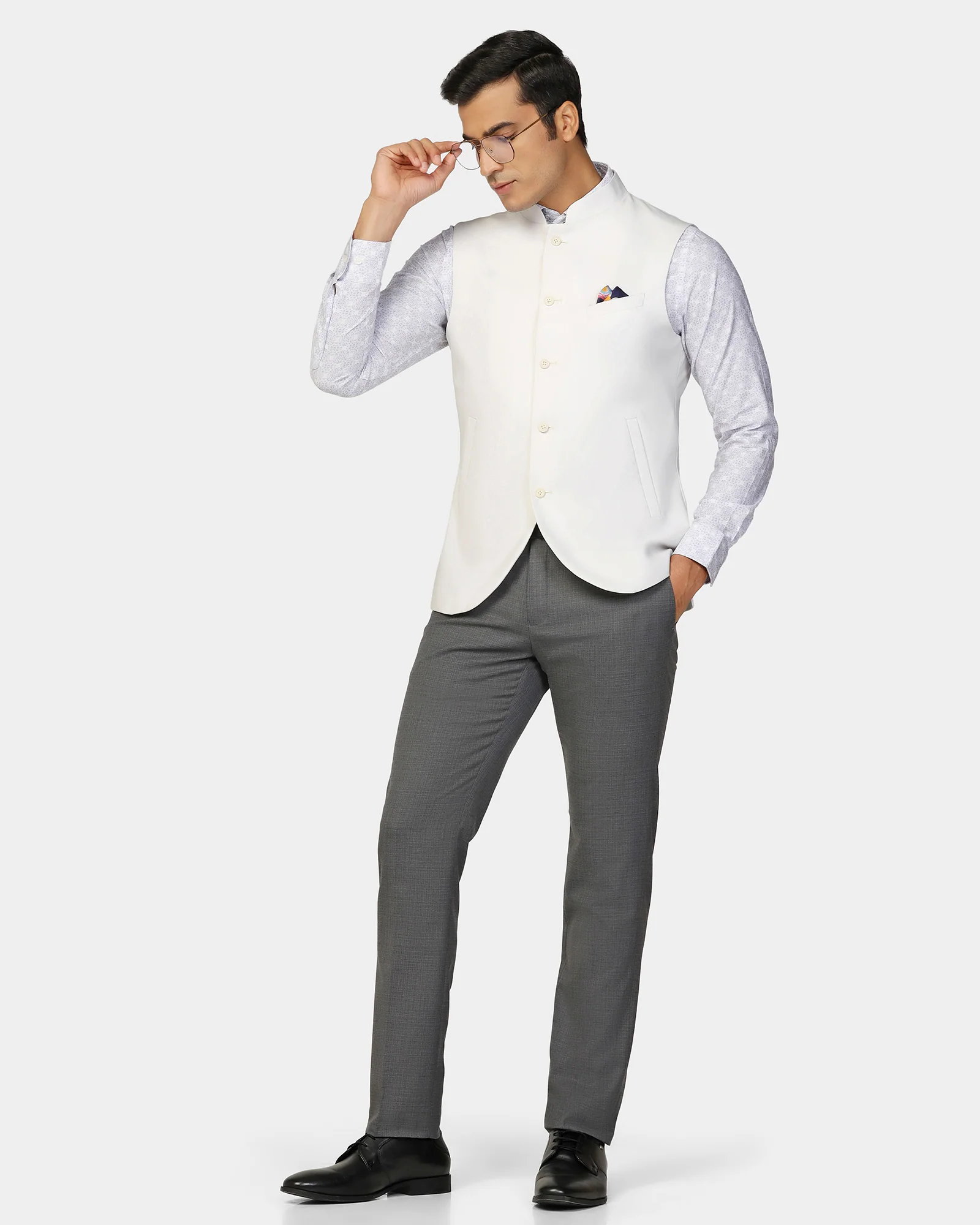 TechPro Bandhgala Formal White Solid Waistcoat - Travalo - Image 7
