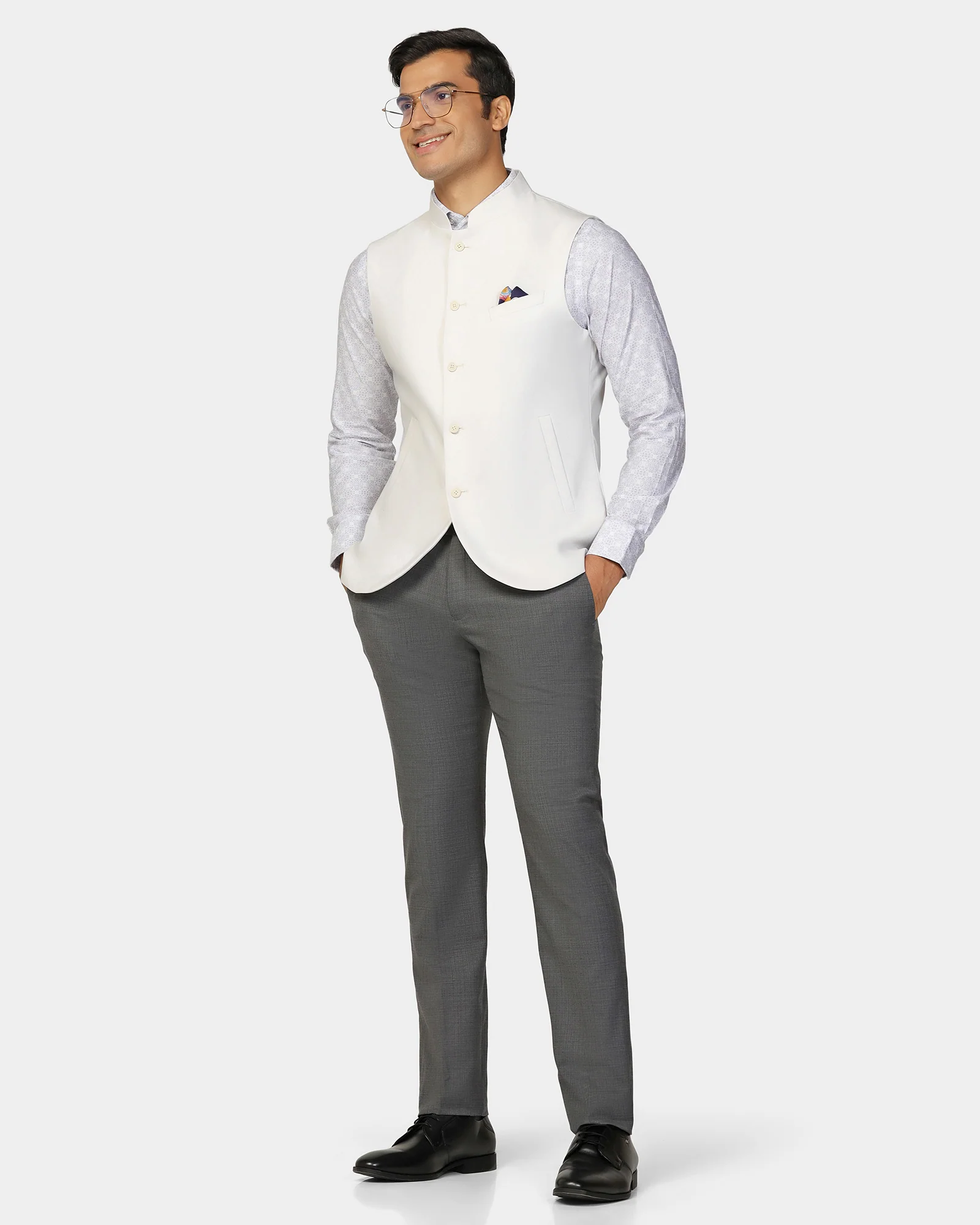 TechPro Bandhgala Formal White Solid Waistcoat - Travalo - Image 8