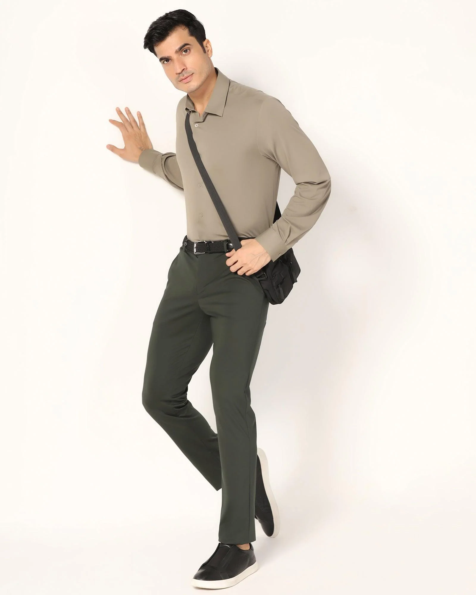 TechPro Slim Fit B-91 Formal Green Solid Trouser - Explorer - Image 7