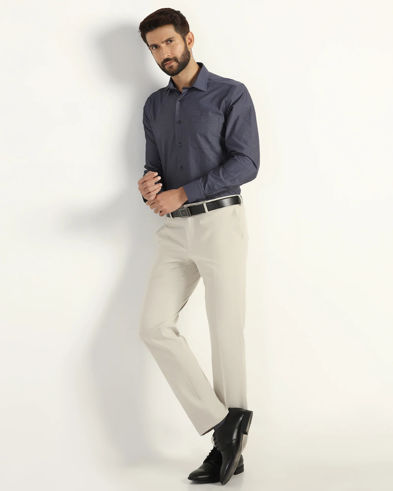 Temp Tech Formal Navy Textured Shirt - Vogue - Image 7