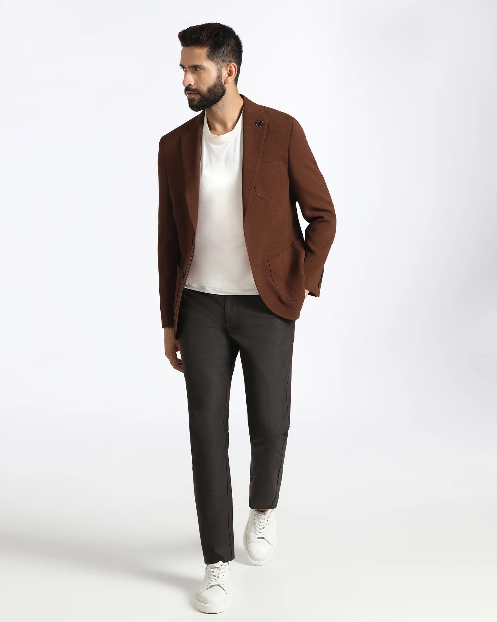 Tobacco Brown Solid Blazer - Modelo - Image 5