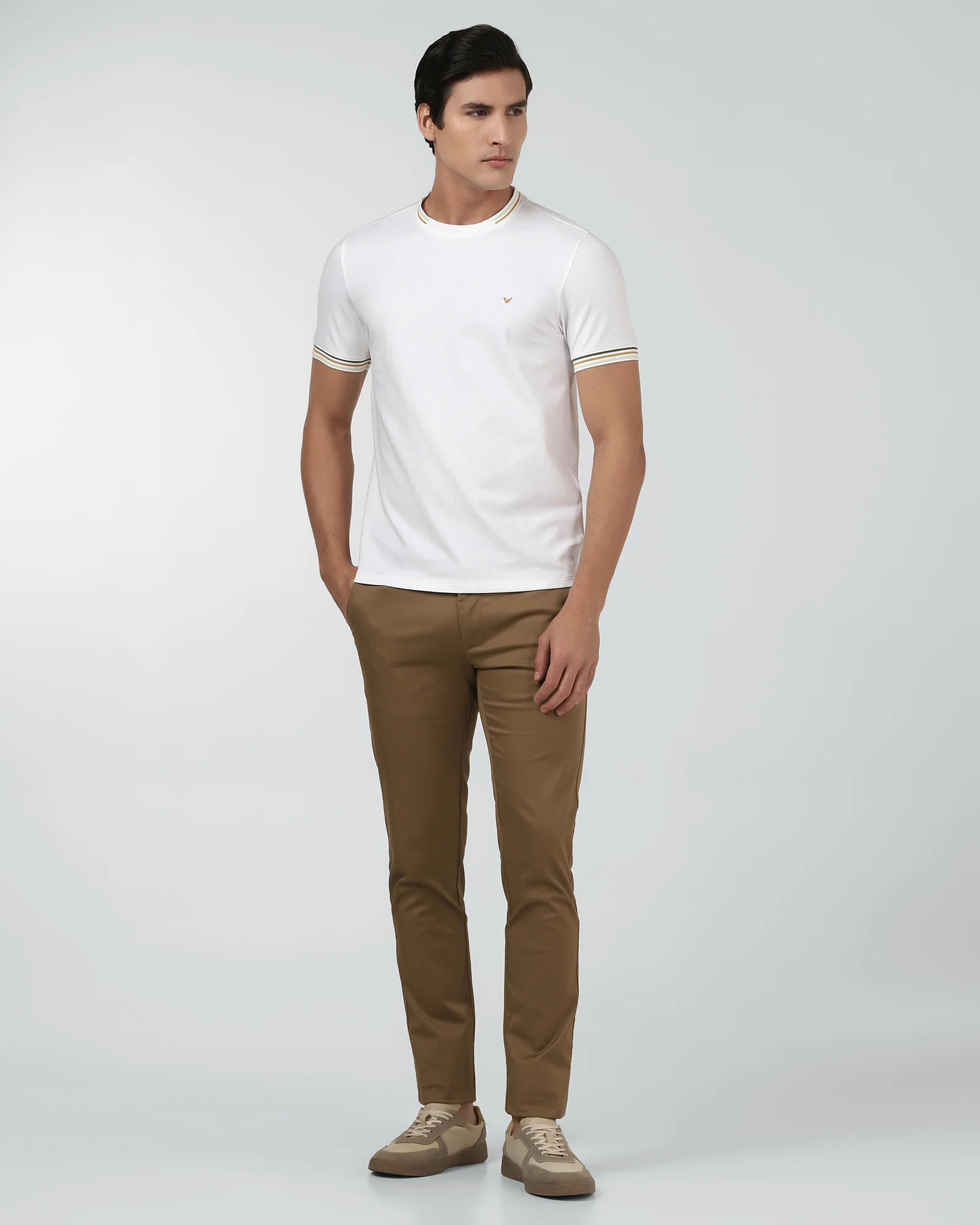 White Crew Neck Solid T-Shirt - Bellatrix - Image 3