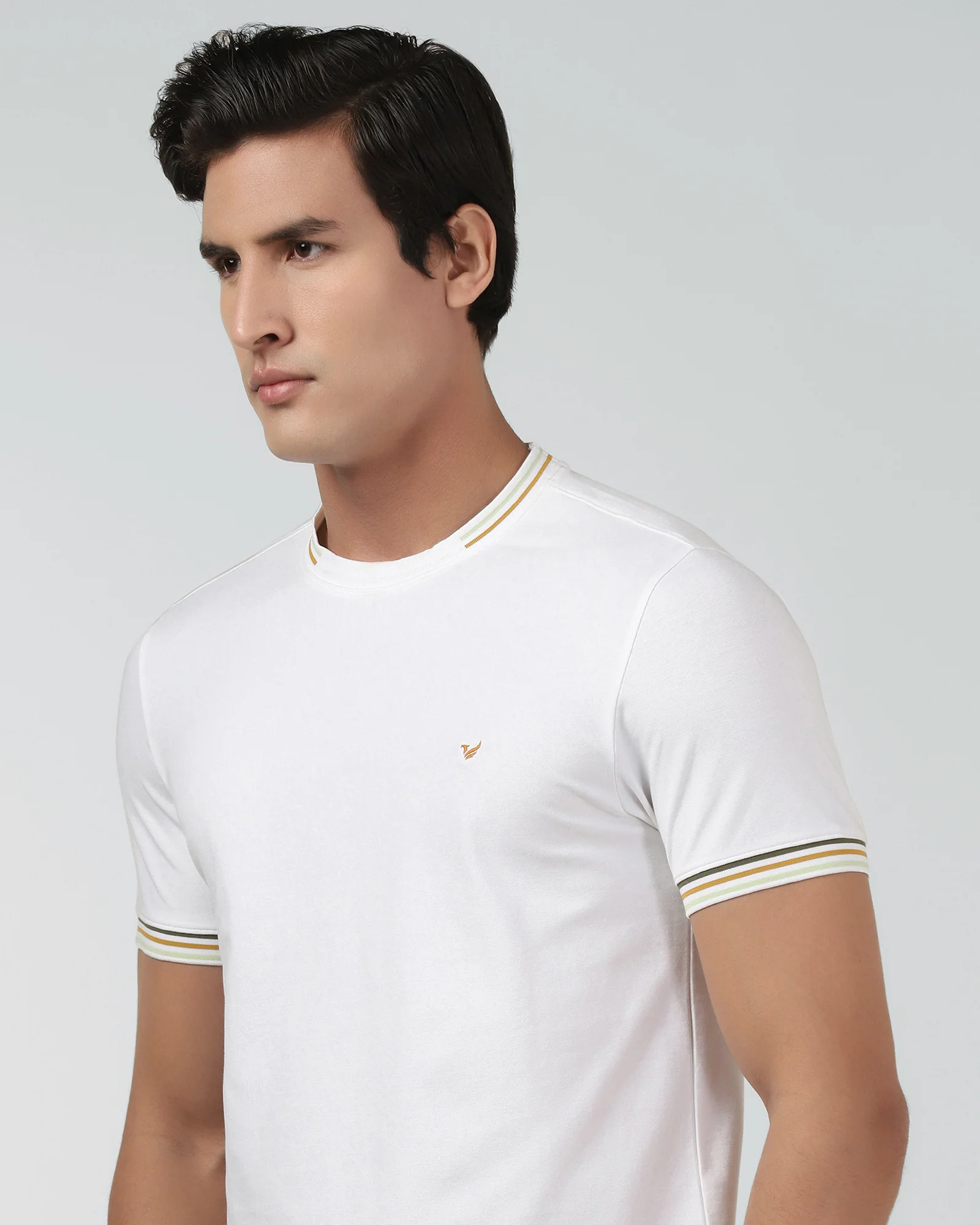 White Crew Neck Solid T-Shirt - Bellatrix - Image 4