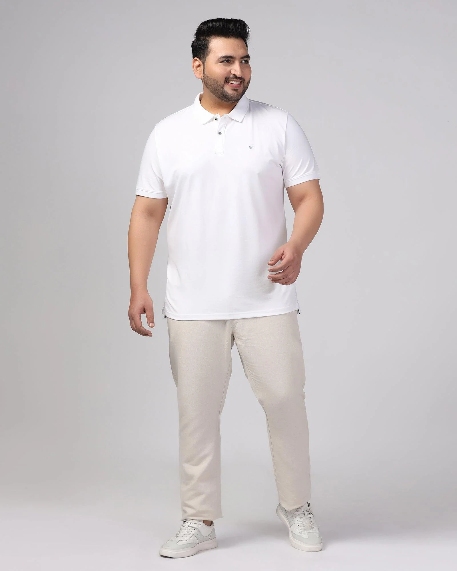 White Must Haves Solid Polo - Yukii - Image 9
